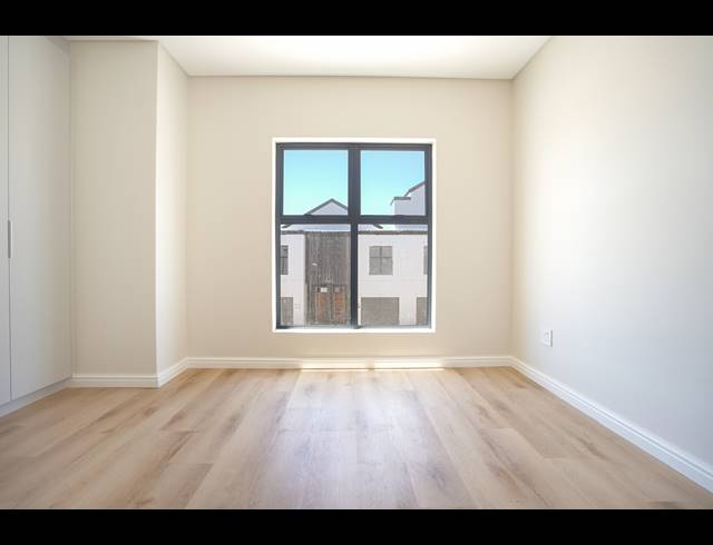 2 BEDROOM HOUSE FOR SALE IN SANDOWN